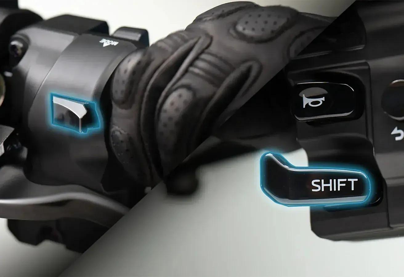 Yamaha NMAX TECH MAX - 9