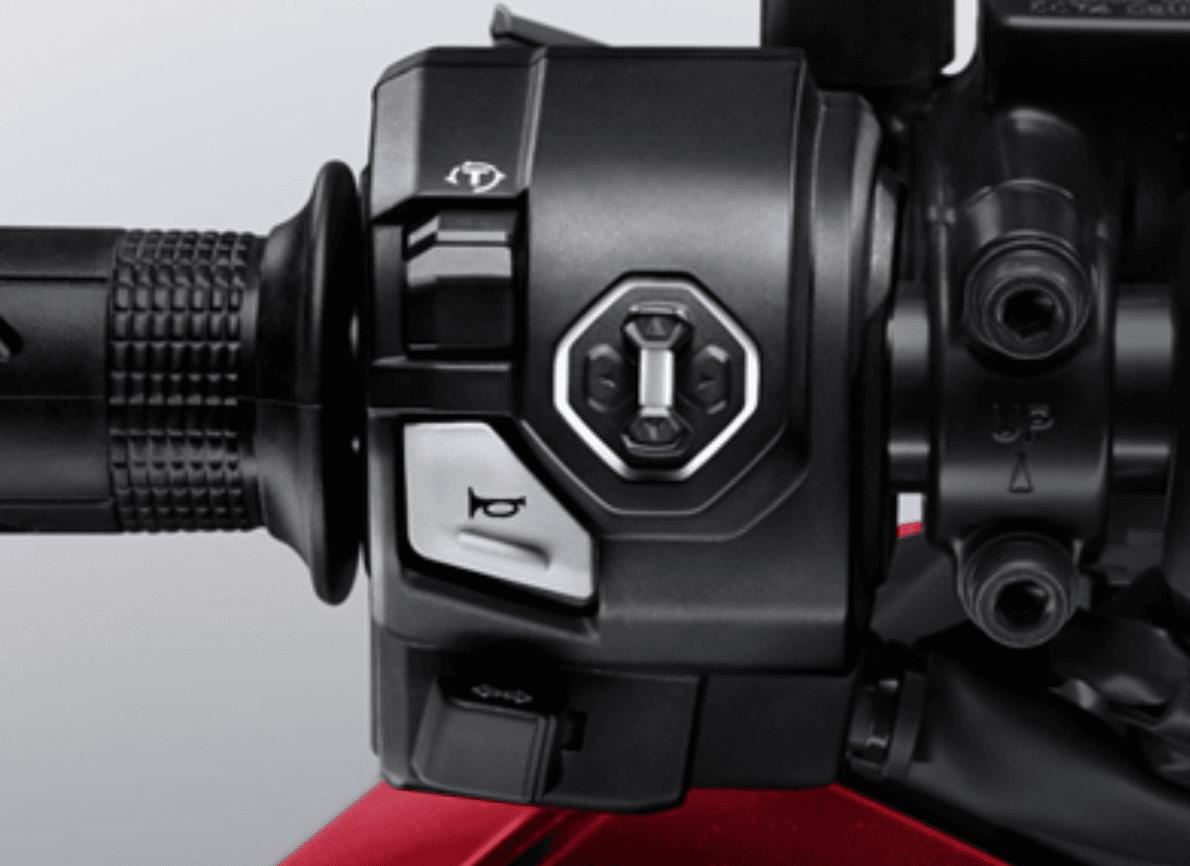 Honda PCX 160 RoadSync - 4