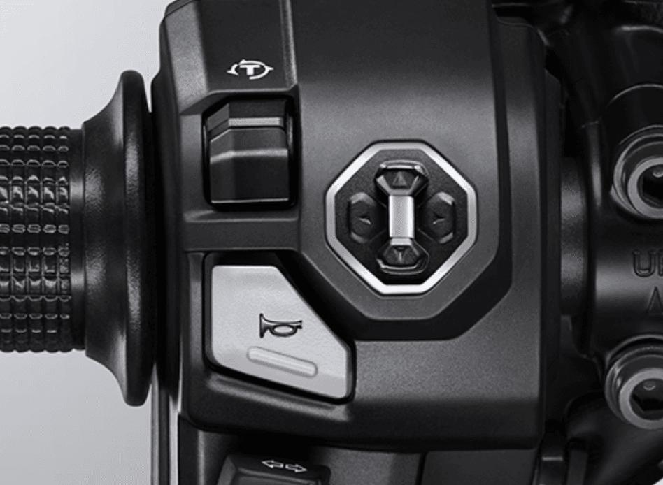 Honda ADV 160 RoadSync - 5